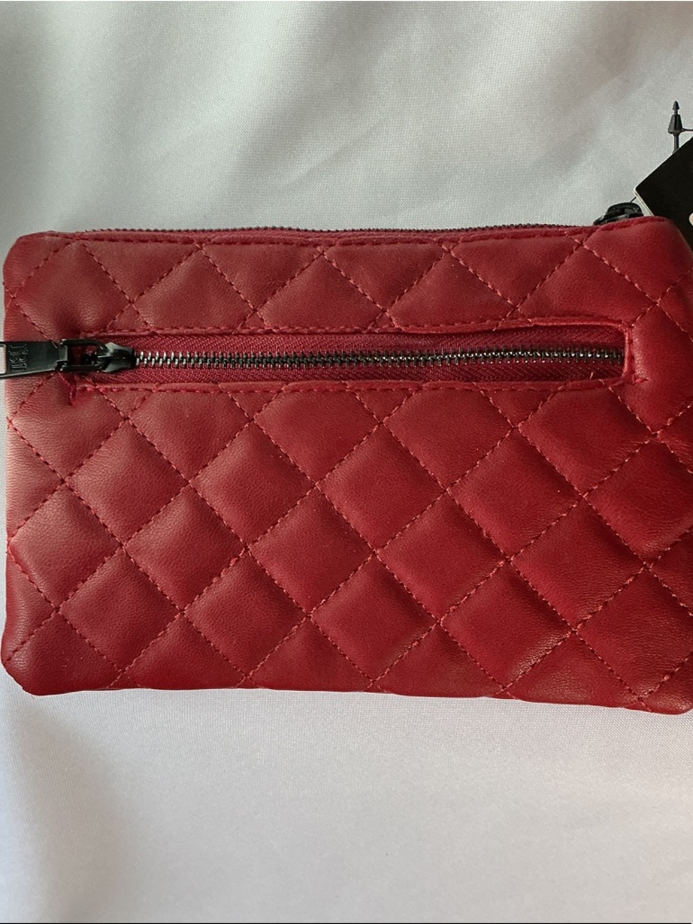 Badgley Mischka Red Quilted Wristlet Wallet Vegan Leather NWT - Picture 4 of 8